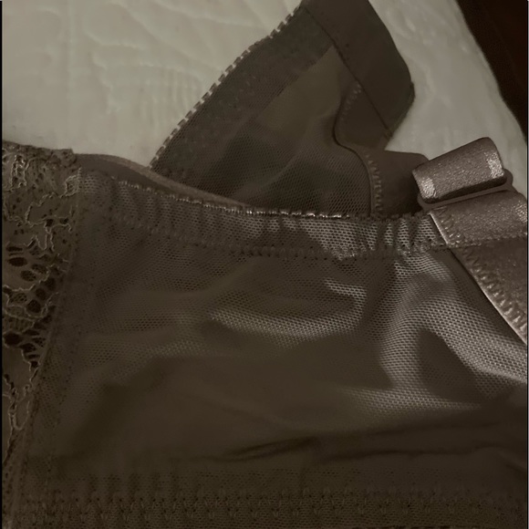 SOLD New without tags Two Bras from Felina.com both are 40DD yellow - Picture 8 of 8